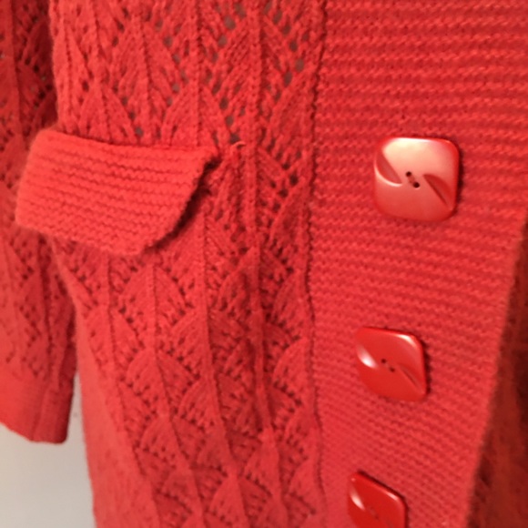 Sparrow Sweater in deep red - Picture 7 of 8